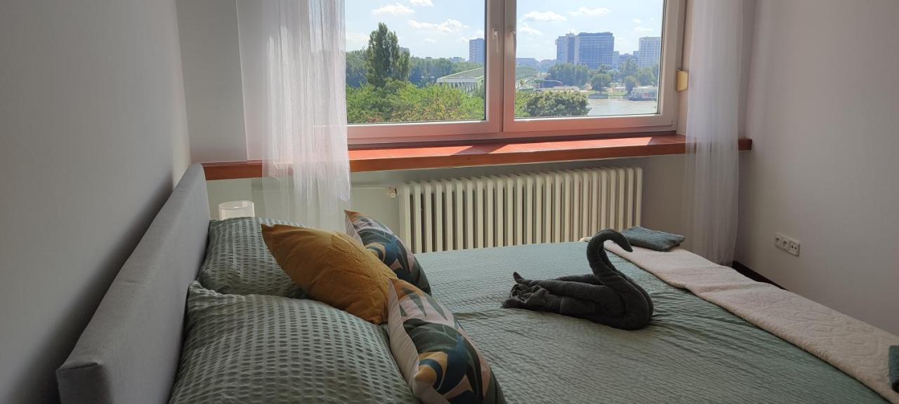 Danube Riverside Apartment With Quite Workplace Μπρατισλάβα Εξωτερικό φωτογραφία